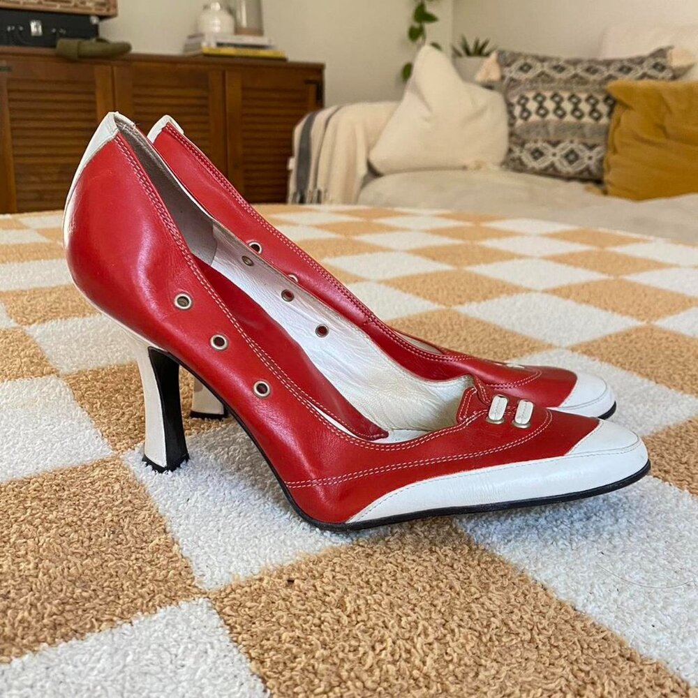 .VIA SPIGA RED AND WHITE PUMPS HEELS VINTAGE SIZE 9
